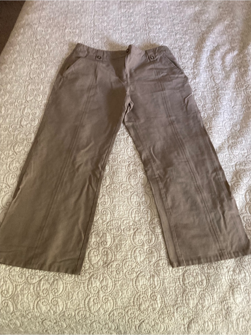 LL Bean Capri Pants